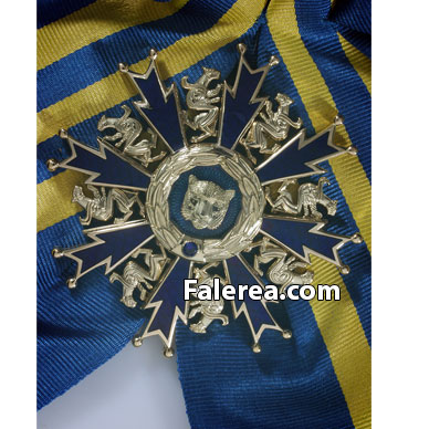 Орден Барыс (Барс) - одна из старших и престижных государственных наград Казахстана
