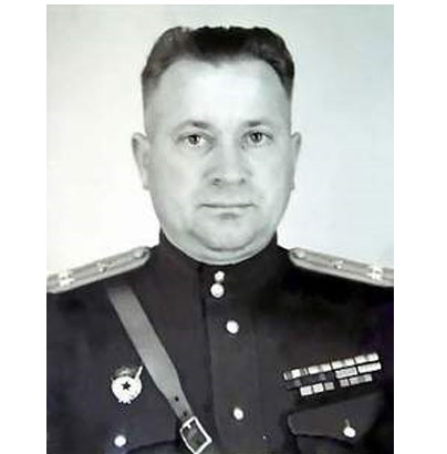 Послевоенное фото подполковника Невского
