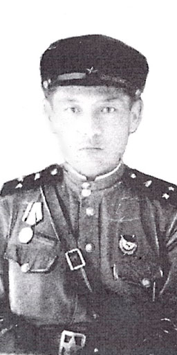 Адильбеков Галий, подполковник, танкист, кавалер медали "За оборону Сталинграда"