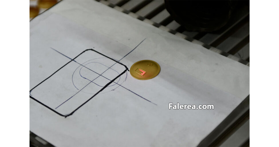 Лазерная графировка номера орденского знака
