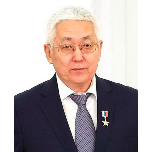 Герой Труда Российской Федерации Елтуган Сыздыков