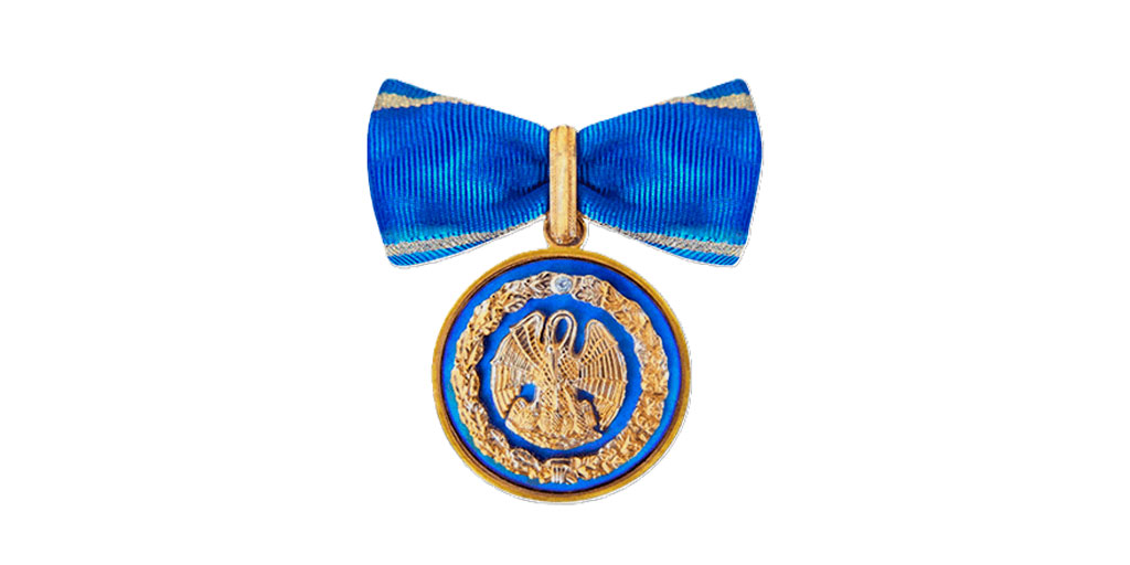 Знак отличия За благодеяние титул